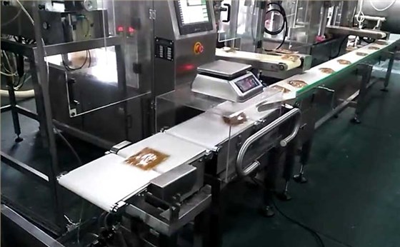 中山大红鹰dhy快餐速食调理包称重现场