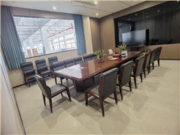 大红鹰dhy技术公司会议室